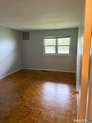 71 East Broadway A, Milford, CT 06460