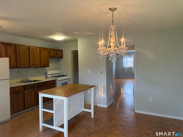 71 East Broadway A, Milford, CT 06460