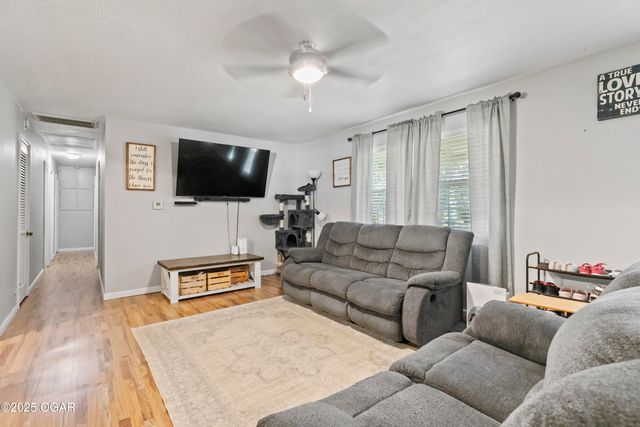 137 Lone Elm Drive, Carl Junction, MO 64834