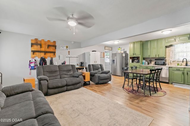 137 Lone Elm Drive, Carl Junction, MO 64834