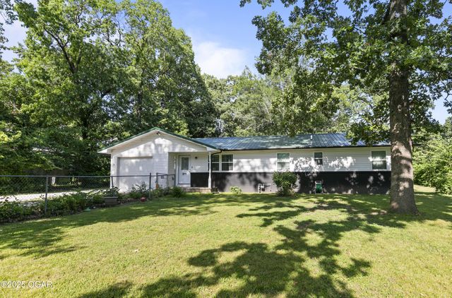 137 Lone Elm Drive, Carl Junction, MO 64834