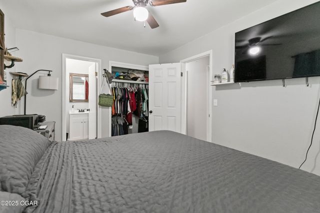 137 Lone Elm Drive, Carl Junction, MO 64834