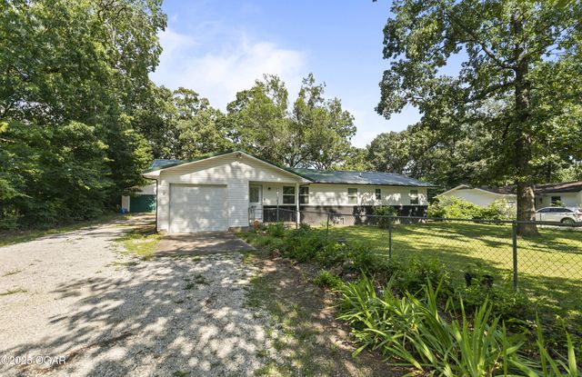 137 Lone Elm Drive, Carl Junction, MO 64834