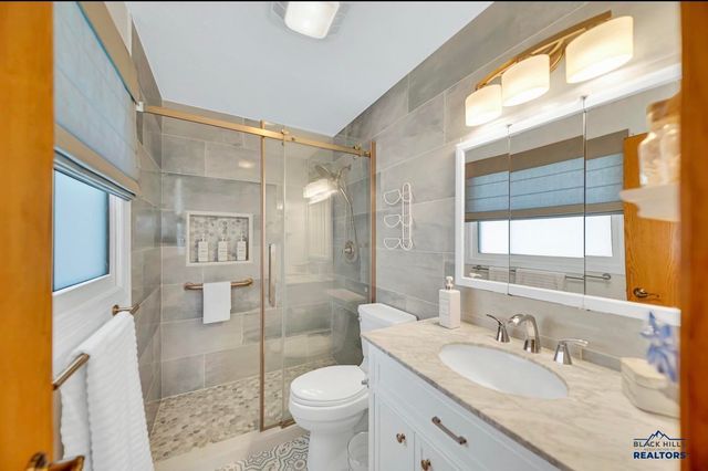 3513 CHAPEL VALLEY RD, Rapid City, SD 57702