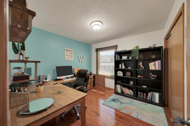 3513 CHAPEL VALLEY RD, Rapid City, SD 57702