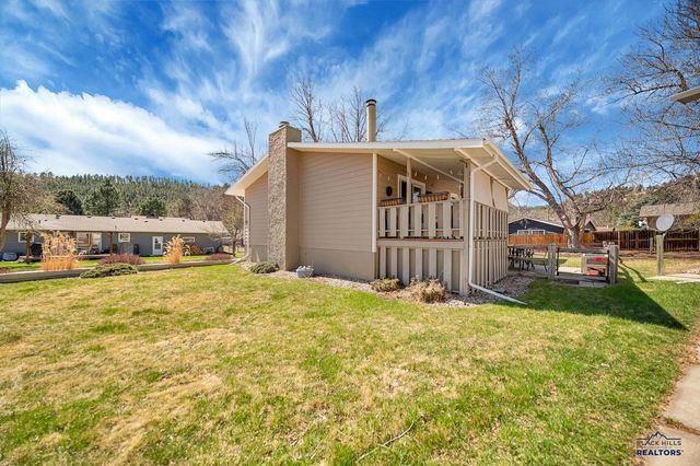 3513 CHAPEL VALLEY RD, Rapid City, SD 57702