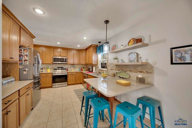 3513 CHAPEL VALLEY RD, Rapid City, SD 57702