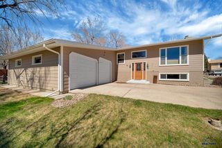 3513 CHAPEL VALLEY RD, Rapid City, SD 57702