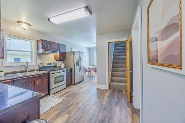 1076 Wilson Avenue, Saint Paul, MN 55106