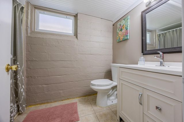 1076 Wilson Avenue, Saint Paul, MN 55106
