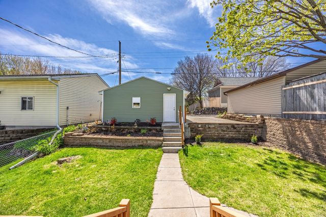 1076 Wilson Avenue, Saint Paul, MN 55106