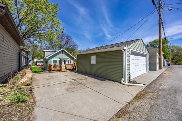 1076 Wilson Avenue, Saint Paul, MN 55106