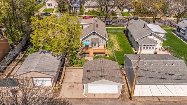 1076 Wilson Avenue, Saint Paul, MN 55106