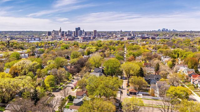 1076 Wilson Avenue, Saint Paul, MN 55106