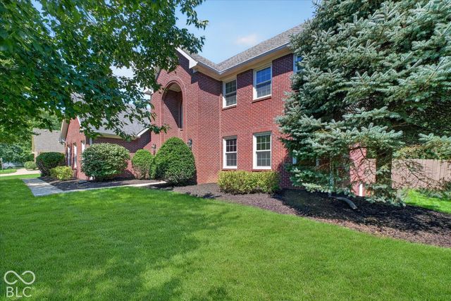 5786 Gyrfalcon Place, Carmel, IN 46033
