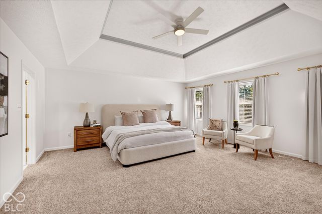 5786 Gyrfalcon Place, Carmel, IN 46033