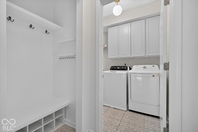 5786 Gyrfalcon Place, Carmel, IN 46033