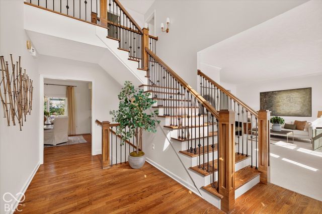 5786 Gyrfalcon Place, Carmel, IN 46033