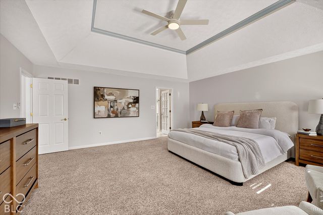 5786 Gyrfalcon Place, Carmel, IN 46033