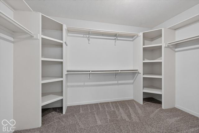 5786 Gyrfalcon Place, Carmel, IN 46033