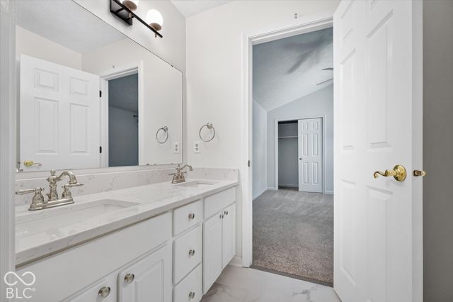 5786 Gyrfalcon Place, Carmel, IN 46033