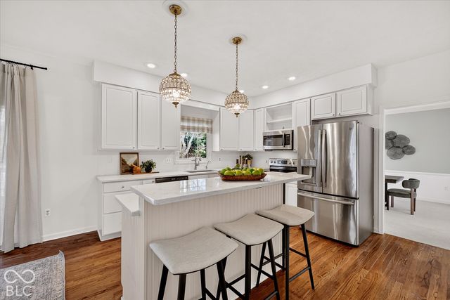 5786 Gyrfalcon Place, Carmel, IN 46033