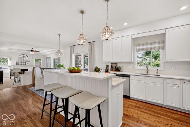 5786 Gyrfalcon Place, Carmel, IN 46033