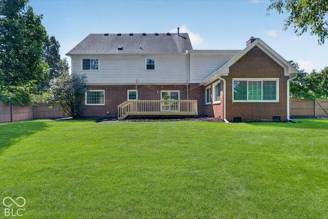 5786 Gyrfalcon Place, Carmel, IN 46033