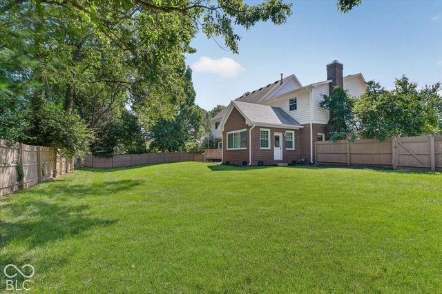 5786 Gyrfalcon Place, Carmel, IN 46033