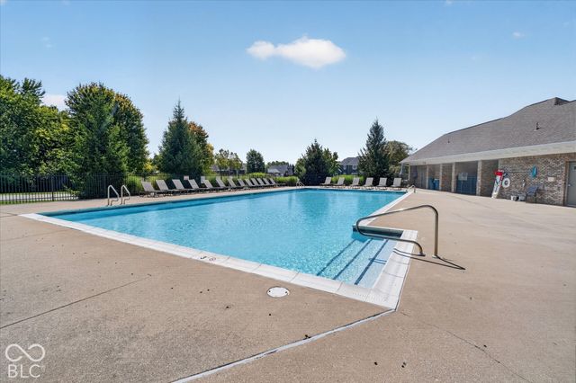 5786 Gyrfalcon Place, Carmel, IN 46033