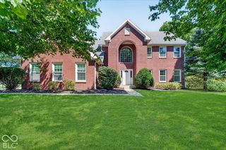 5786 Gyrfalcon Place, Carmel, IN 46033