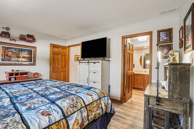 8233 Midland Road, Freeland, MI 48623