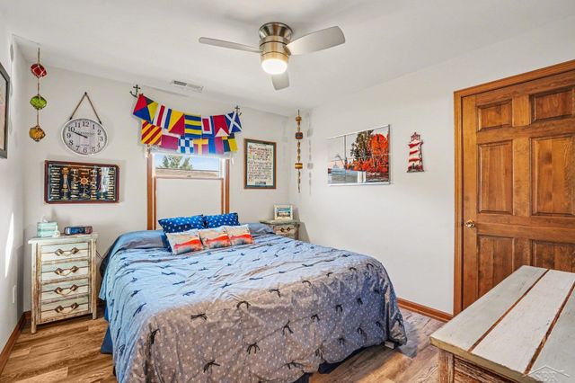 8233 Midland Road, Freeland, MI 48623