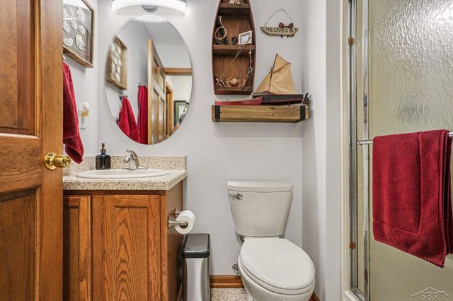 8233 Midland Road, Freeland, MI 48623