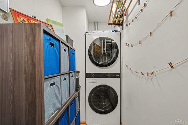 8233 Midland Road, Freeland, MI 48623