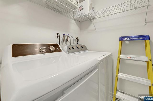 505 Mark Twain Way, Mahwah, NJ 07430