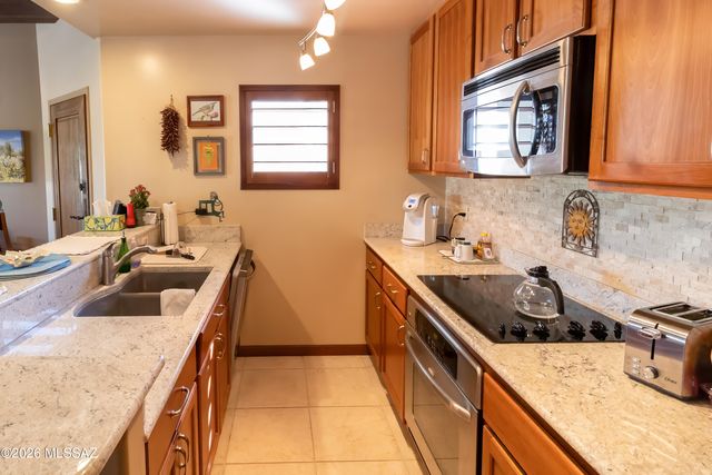 3662 W Placita Del Correcaminos, Tucson, AZ 85745