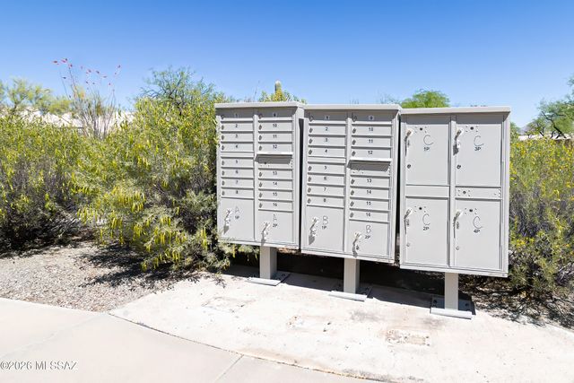 3662 W Placita Del Correcaminos, Tucson, AZ 85745