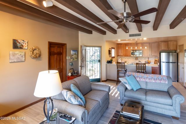 3662 W Placita Del Correcaminos, Tucson, AZ 85745