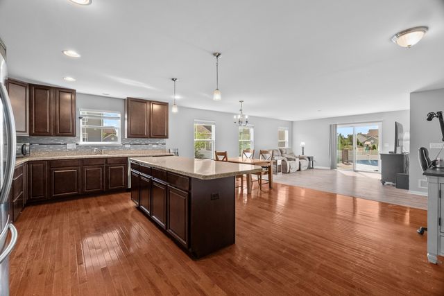 409 Rockfish Street, Joliet, IL 60431