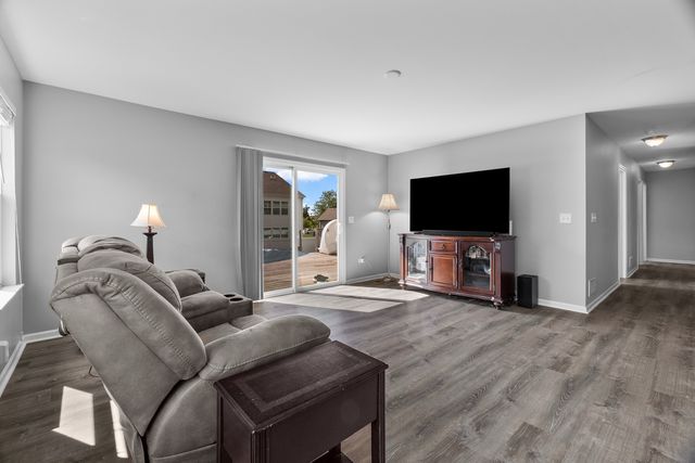 409 Rockfish Street, Joliet, IL 60431