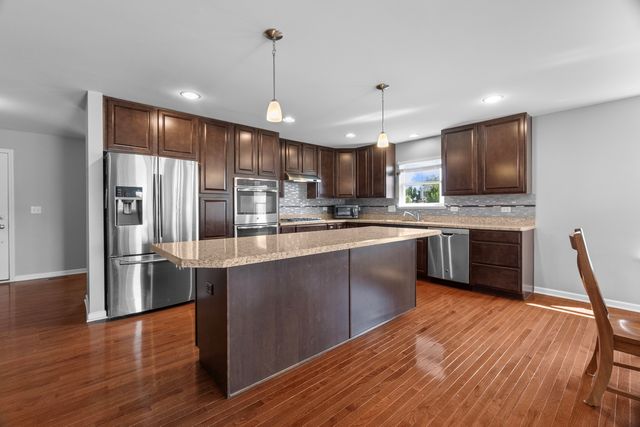 409 Rockfish Street, Joliet, IL 60431