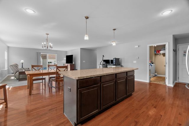 409 Rockfish Street, Joliet, IL 60431