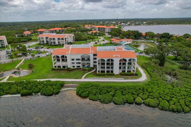 401 MARINER DRIVE 401, Tarpon Springs, FL 34689