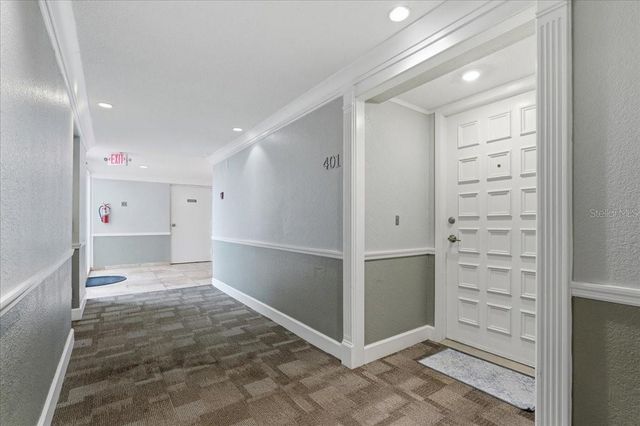 401 MARINER DRIVE 401, Tarpon Springs, FL 34689