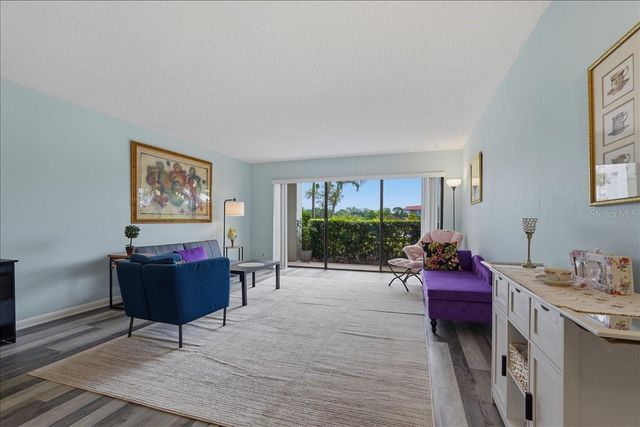 401 MARINER DRIVE 401, Tarpon Springs, FL 34689