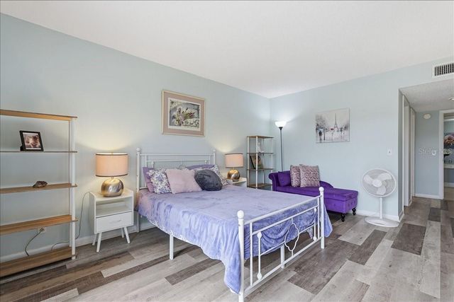 401 MARINER DRIVE 401, Tarpon Springs, FL 34689