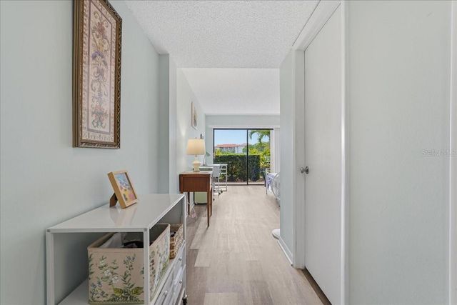 401 MARINER DRIVE 401, Tarpon Springs, FL 34689