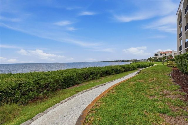 401 MARINER DRIVE 401, Tarpon Springs, FL 34689
