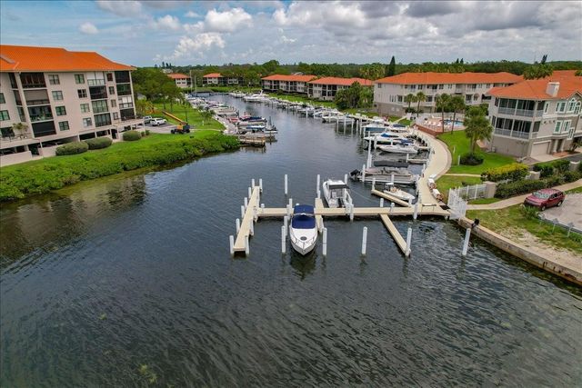 401 MARINER DRIVE 401, Tarpon Springs, FL 34689